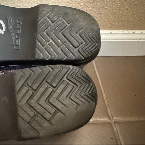 DANSKO Professional Tooled Grey Patent Clog 40 US 9.5-10 Leather Comfort Shoes - Picture 12 of 17